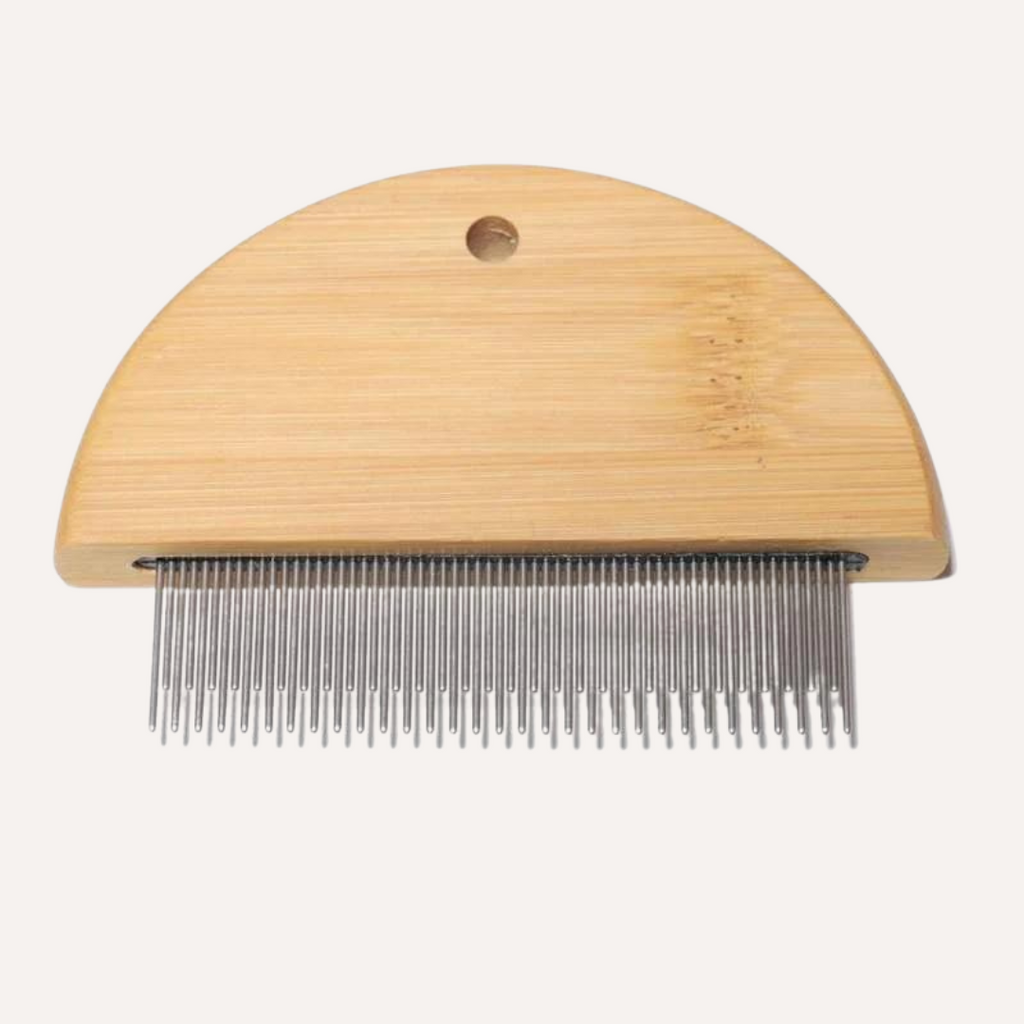 Bamboo-Flea-and-Detangler-Comb-for-Pets-1