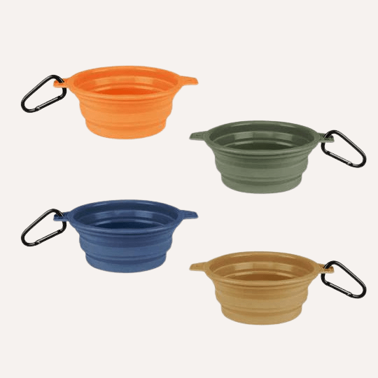 Travel-Collapsible-Pet-Bowl-with-Clip-13